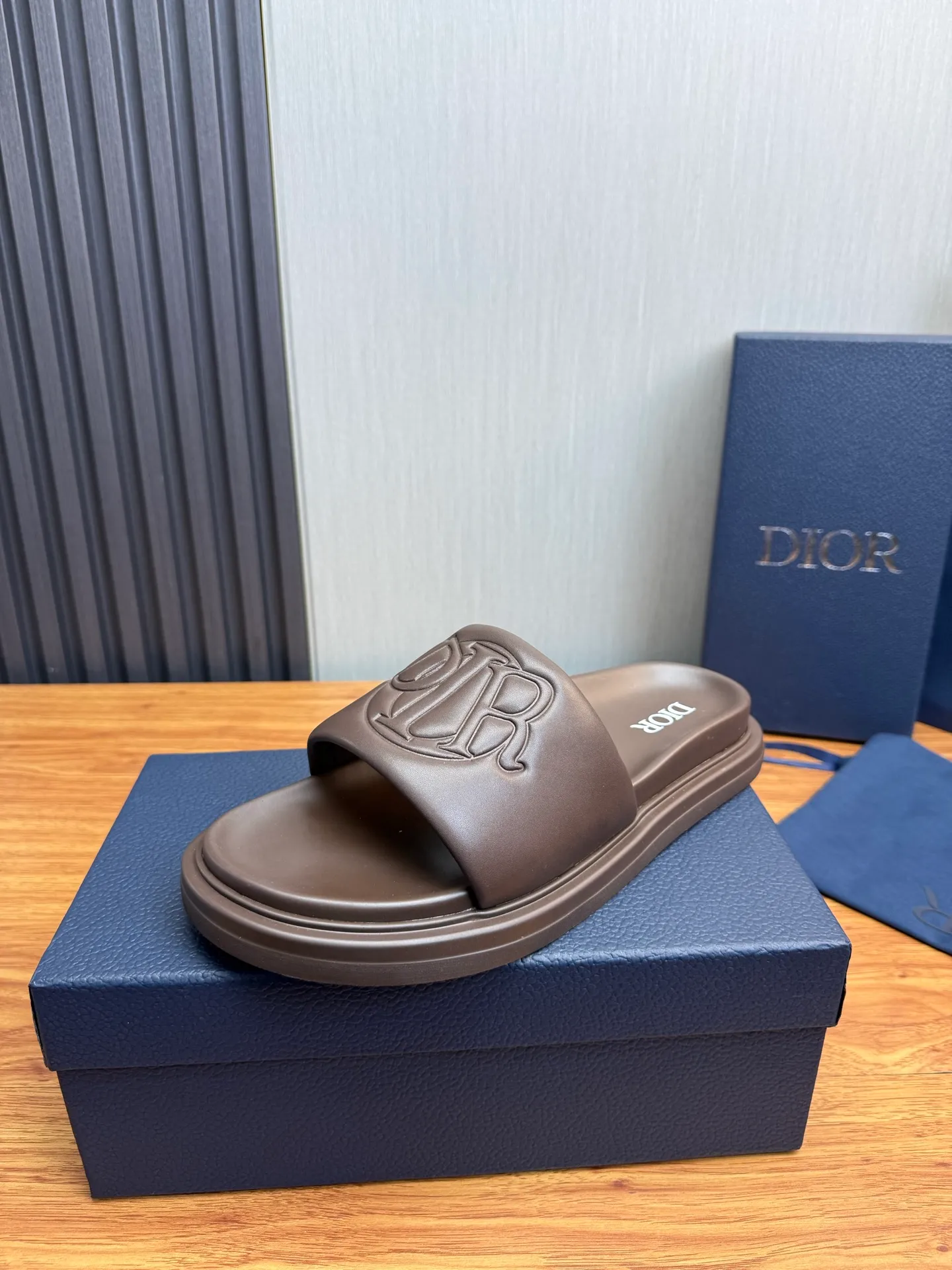 Men's shoes 280💰 Dior. Men's slippers🩴Official website 1:1 production 38-45 yards 45 46 🉑️Customized original material shipped✅